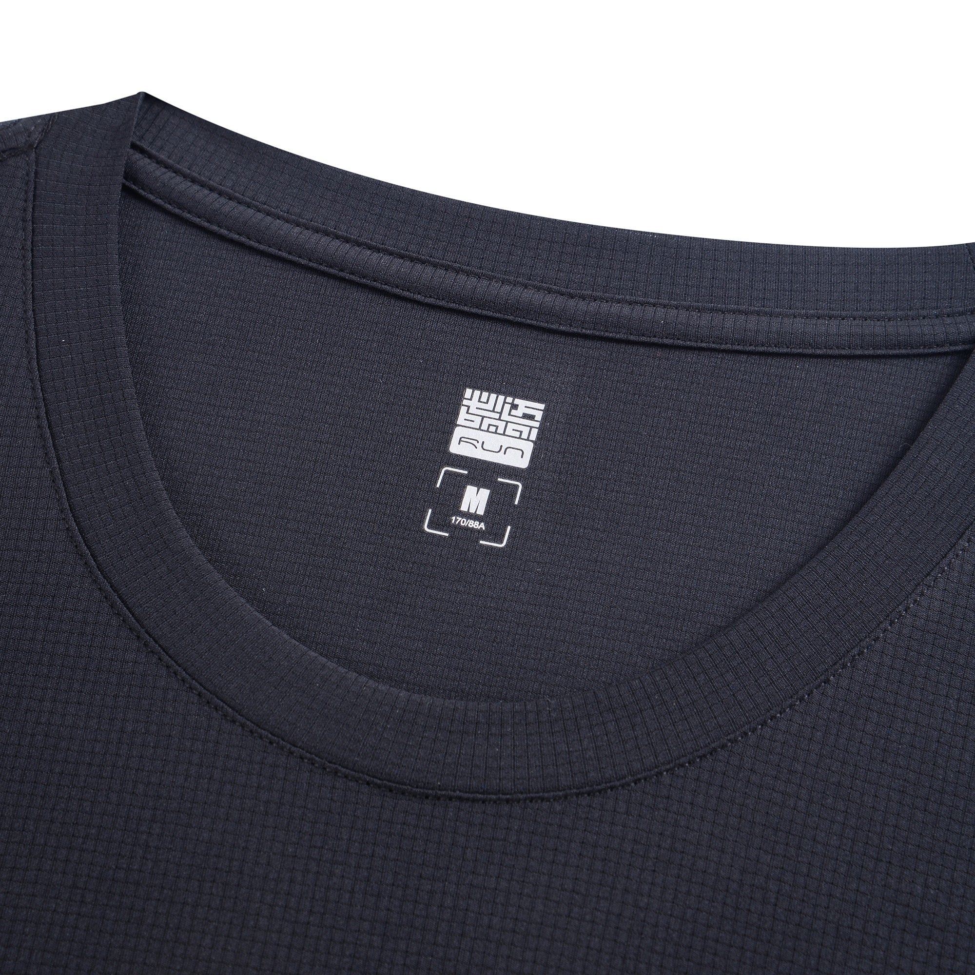 BMAI Running Cube  Long-Sleeve Shirt